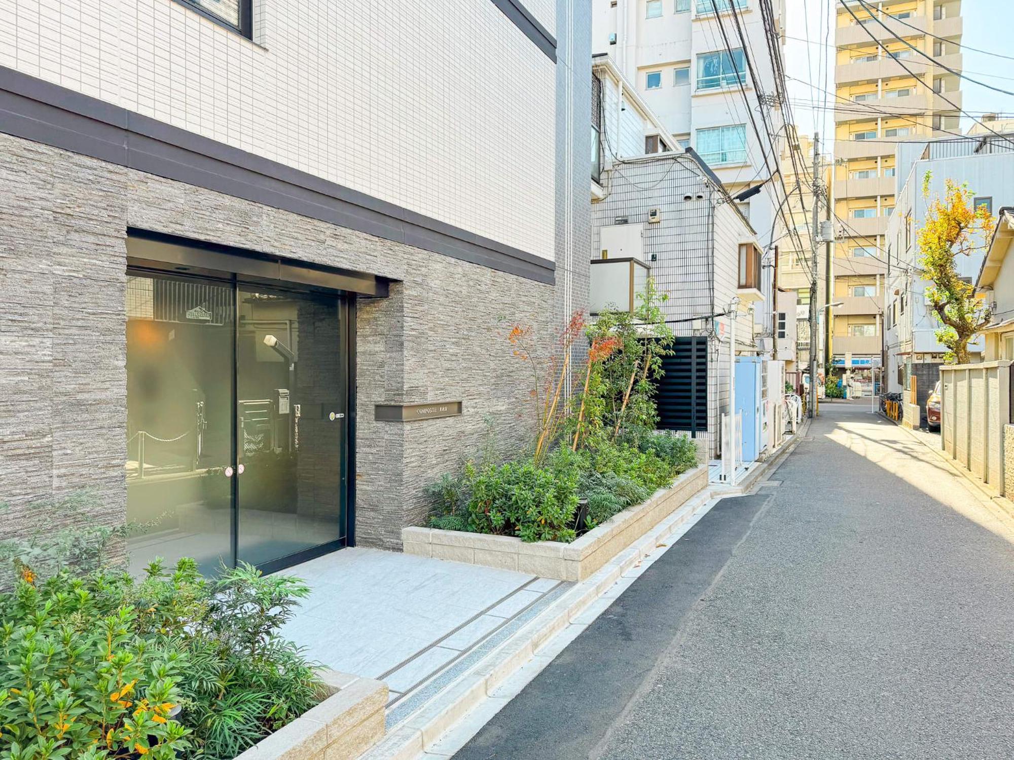 Triphome Higahsi Shinjuku Brand New, Tokyo