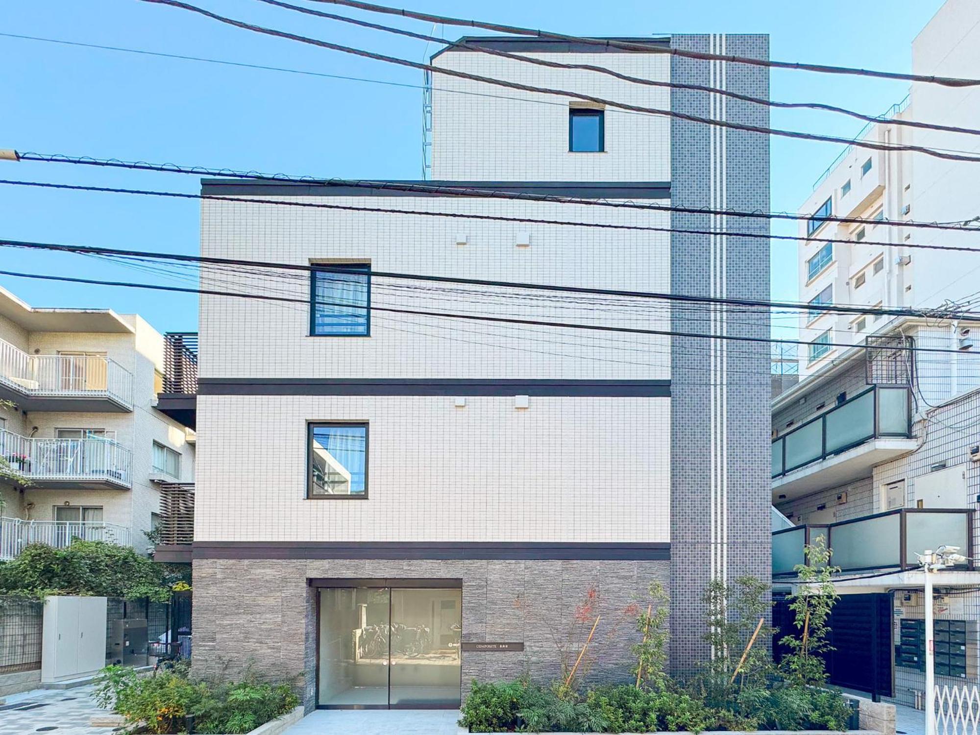 Triphome Higahsi Shinjuku Brand New — Photos 1